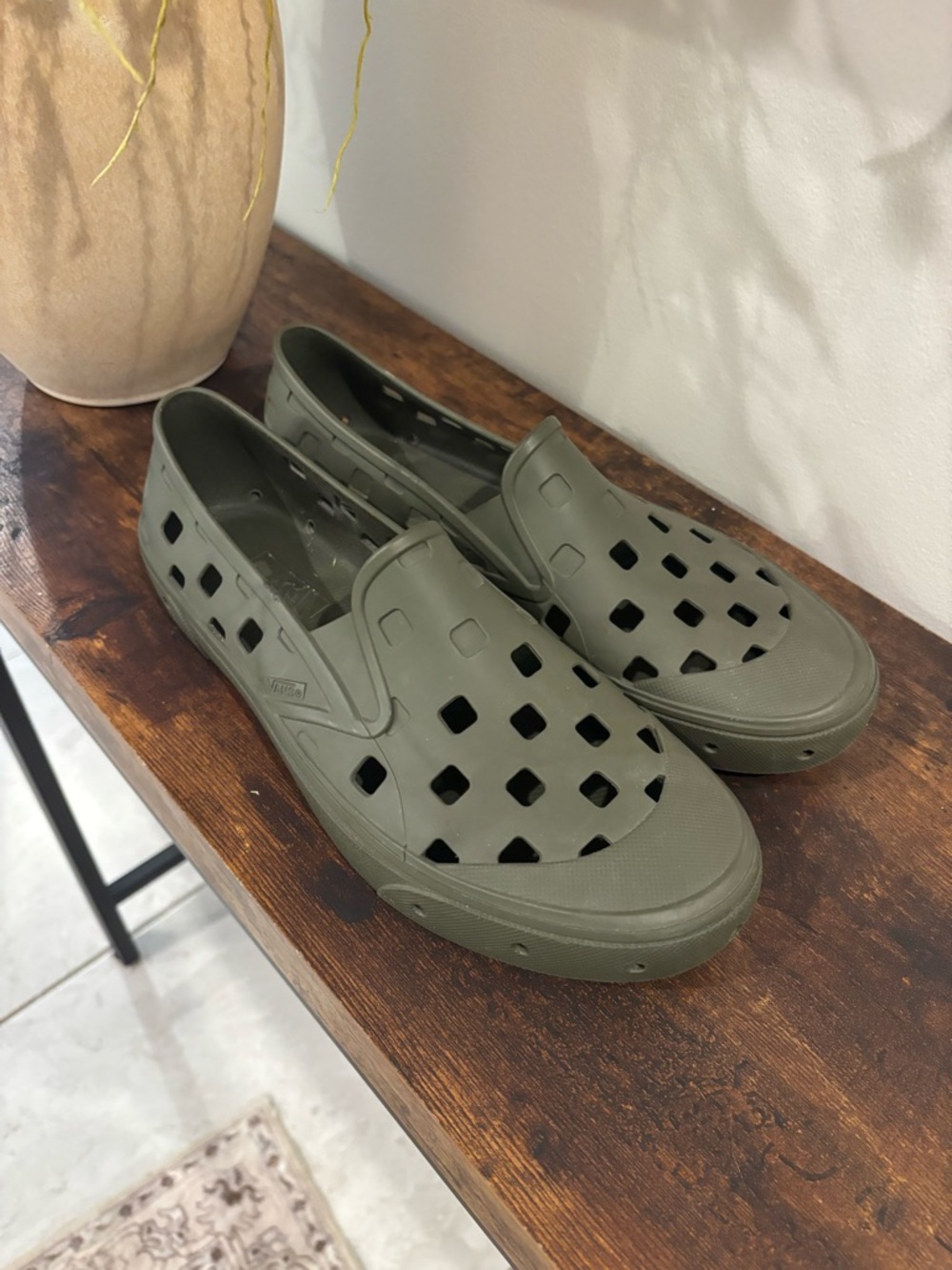 Vans Men's Slip-On Ventilated Shoes in Olive